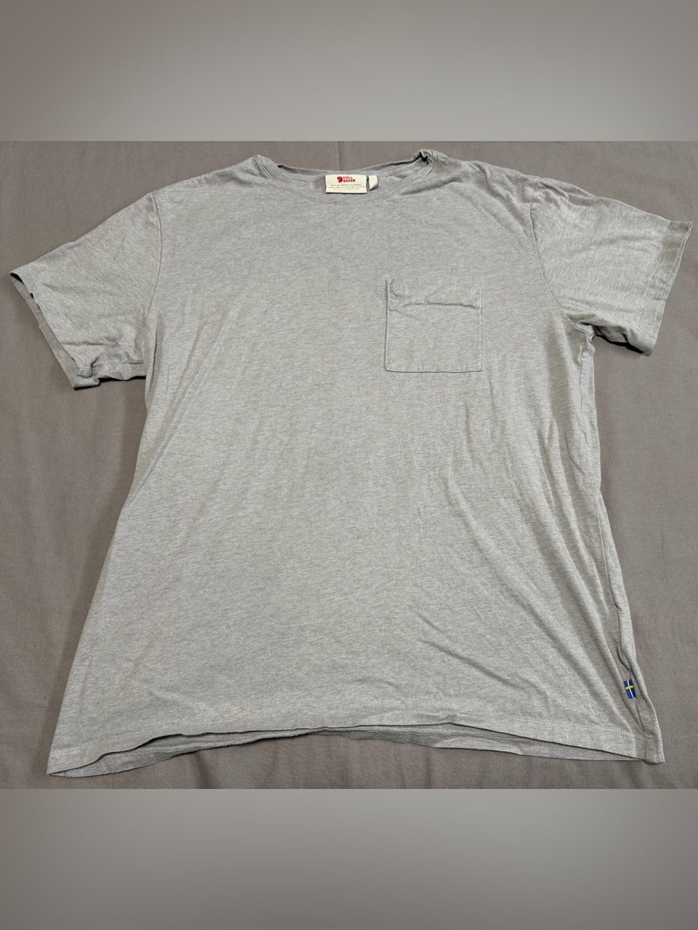 FjallRaven Ovik Pocket T-Shirt Men's L Gray Active Hike Trail Minimalist Tee